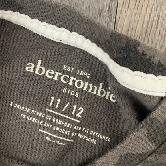 Abercrombie Kids Long Sleeve 11/12 - Picture 2 of 3
